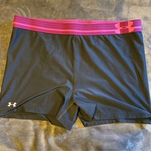 under armour compression shirt/spandex